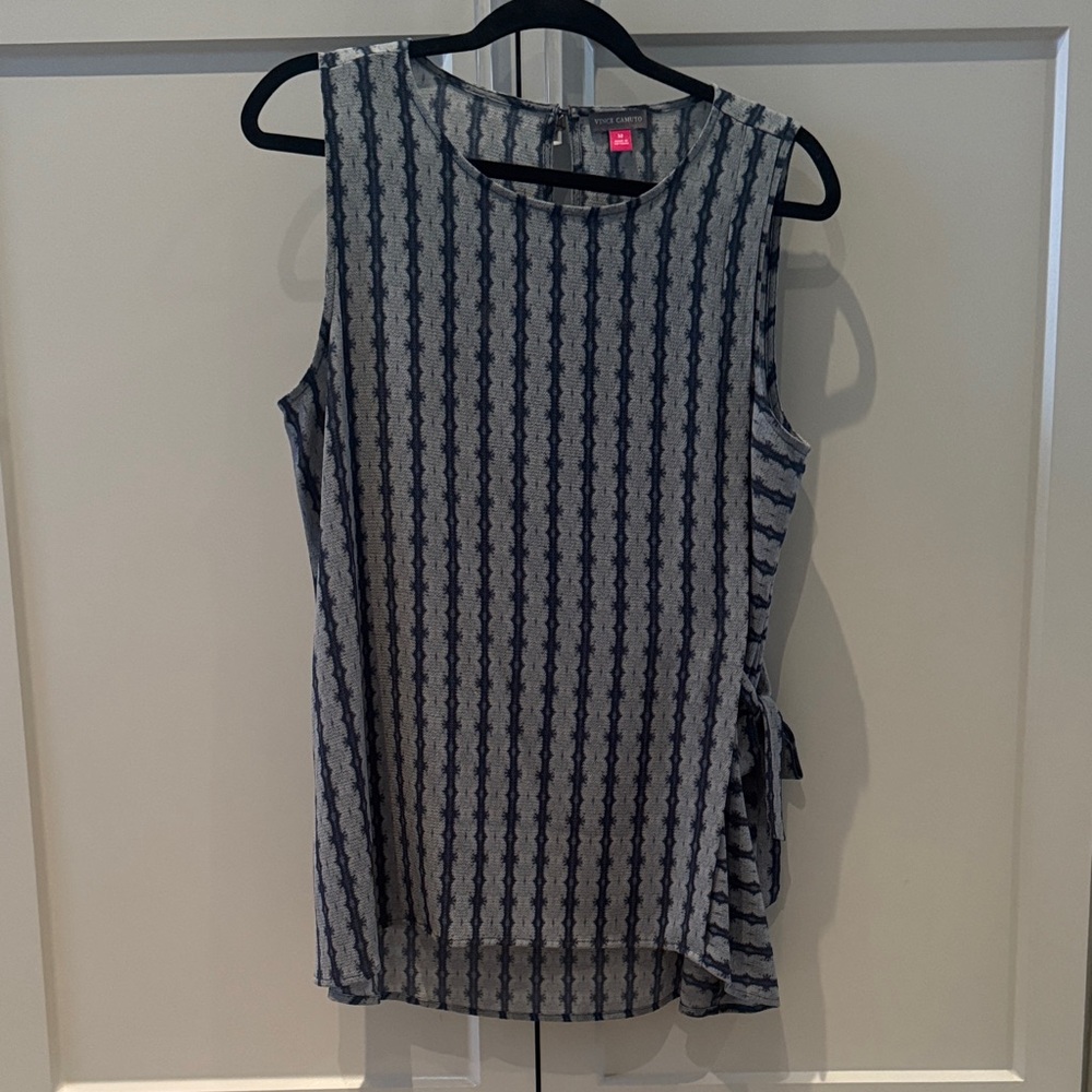 Vince Camuto Navy Patterned Sleeveless Blouse